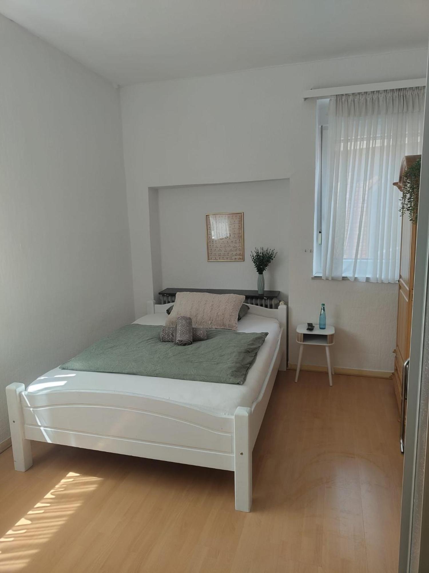 Guesthouse - Weeze Rooms Bagian luar foto