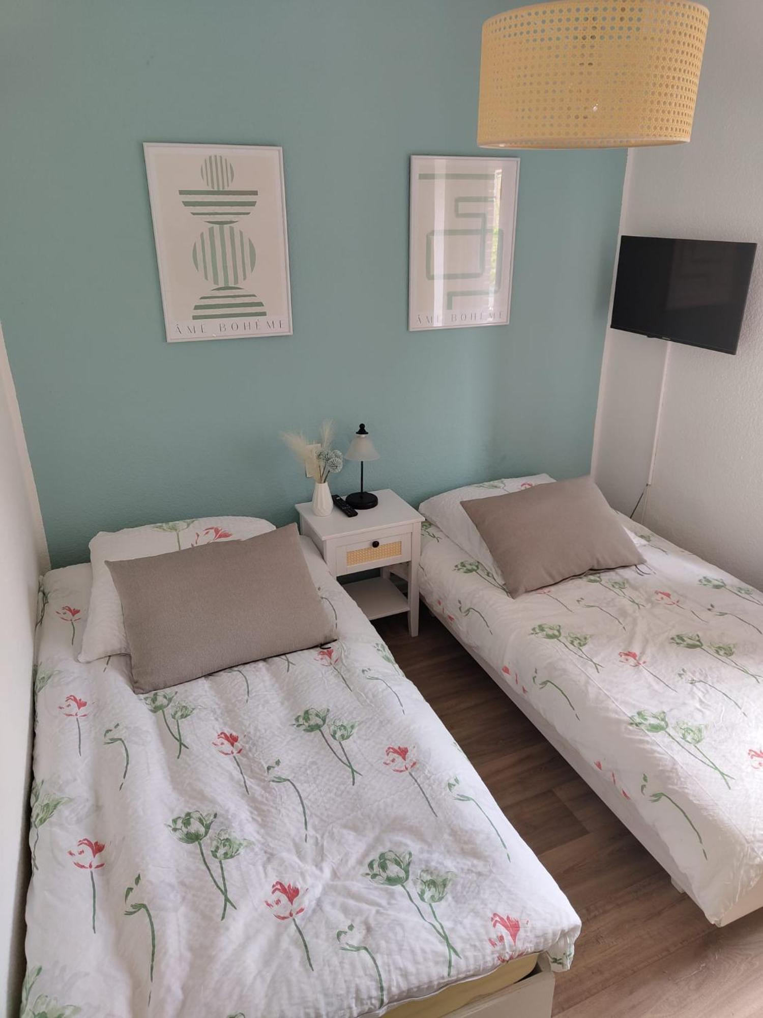 Guesthouse - Weeze Rooms Bagian luar foto